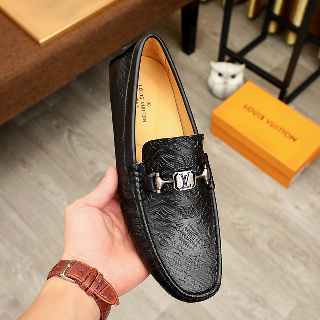 Louis Vuitton casual shoes men-LV008